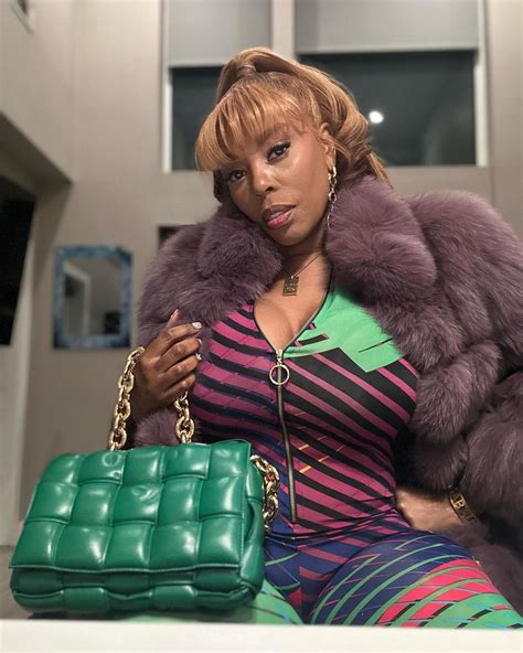 Laker Bae feat. Yum Thee Boss [pt.2] (Podcast) .